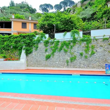 Sleeps 2 Pool Air Con Apartamento Ravello