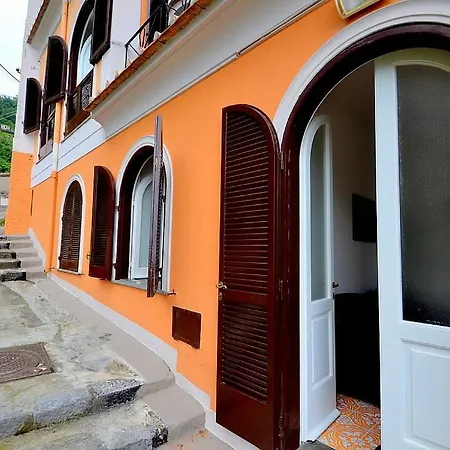 Sleeps 2 Pool Air Con * Ravello