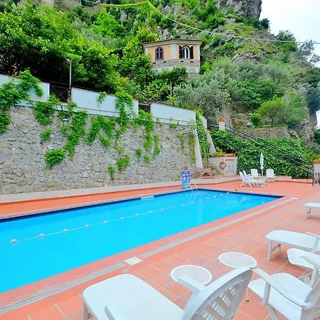 Sleeps 2 Pool Air Con Apartamento *